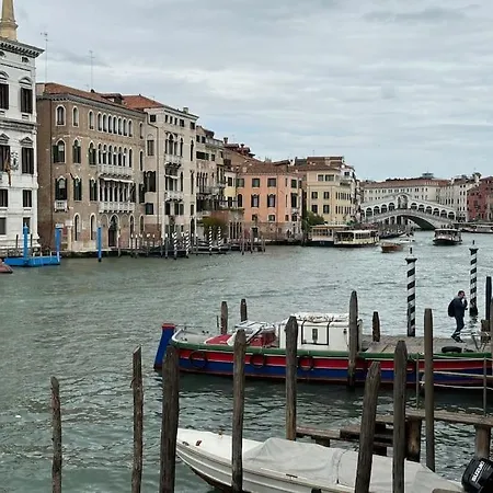 Apartamento Ponte Di Rialto E Canal Grande-palazzo Benzon *
